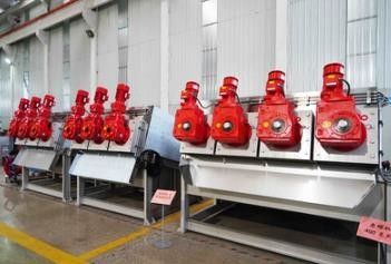 SUS304 Sludge Dewatering Machine Screw Press Filtering Suspended Matter