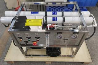Living Water Seawater Reverse Osmosis Treatment Equipment 4000l/D Yachts Island Villas